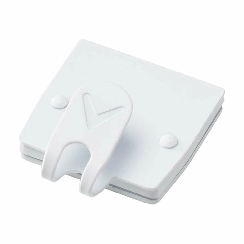 Callaway Triple Track Visor Clip + Ball Marker 2 Callaway Triple Track Visor Clip + Ball Marker - Image 2